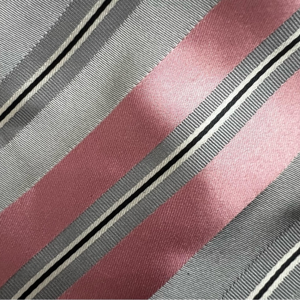 Donald TRUMP Signature Collection Handmade 100% Silk Designer Tie Gray Striped - Picture 5 of 10